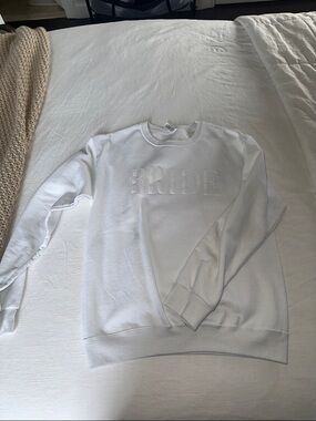 Gildan White 'BRIDE' Embroidered Crewneck Sweatshirt